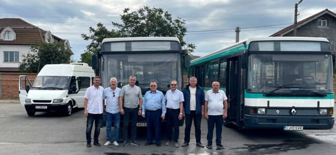Read more about the article Donație de la Cluj pentru Ungheni: două autocare și un microbuz pentru transportul public