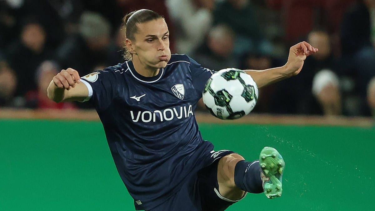 Read more about the article „U” Cluj a adus un fundaș cu experiență din Germania. Are 10 partide jucate în Bundesliga