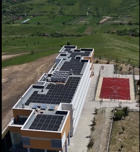 Read more about the article Clujul inaugurează un liceu construit de la zero. Investiție de 8,4 milioane de euro în Borhanci