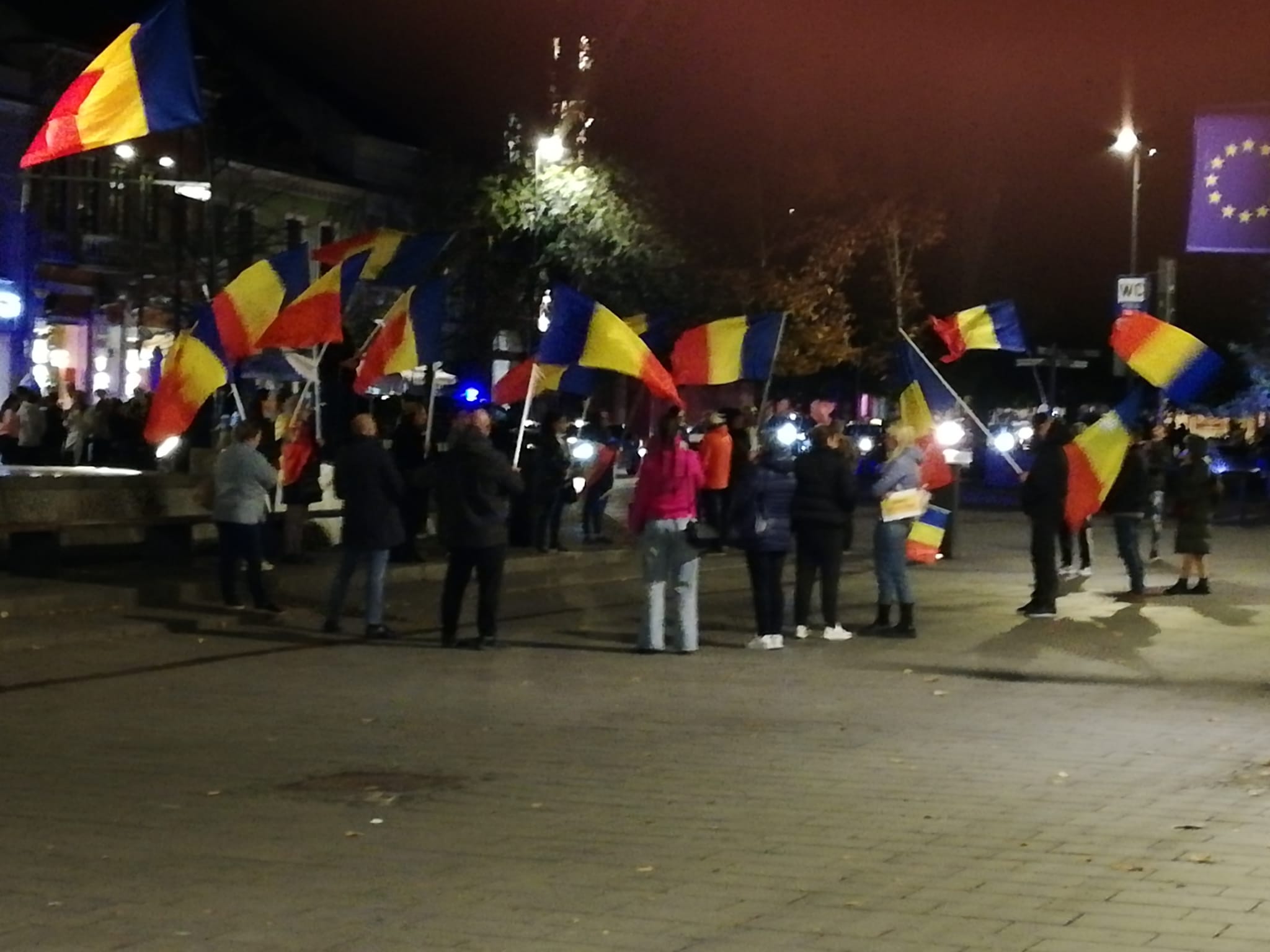 Read more about the article Circa 50 de persoane la mitingul pro-Georgescu de la Cluj. S-a scandat: „Libertate! Libertate!”, „Justiție, nu corupție!” și „Eliberati-l!”