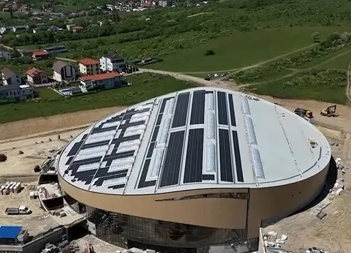 Read more about the article Bazinul olimpic din Borhanci: drumul de acces, gata după termenul contractual. Cum explică întârzierea primarul Emil Boc
