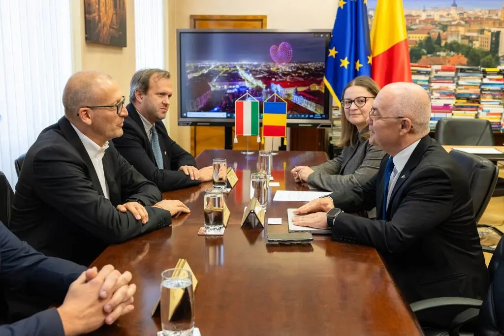 ministrul Culturii din Ungaria - Emil Boc l-a primit la Cluj-Napoca pe ministrul maghiar Tarr Zoltán