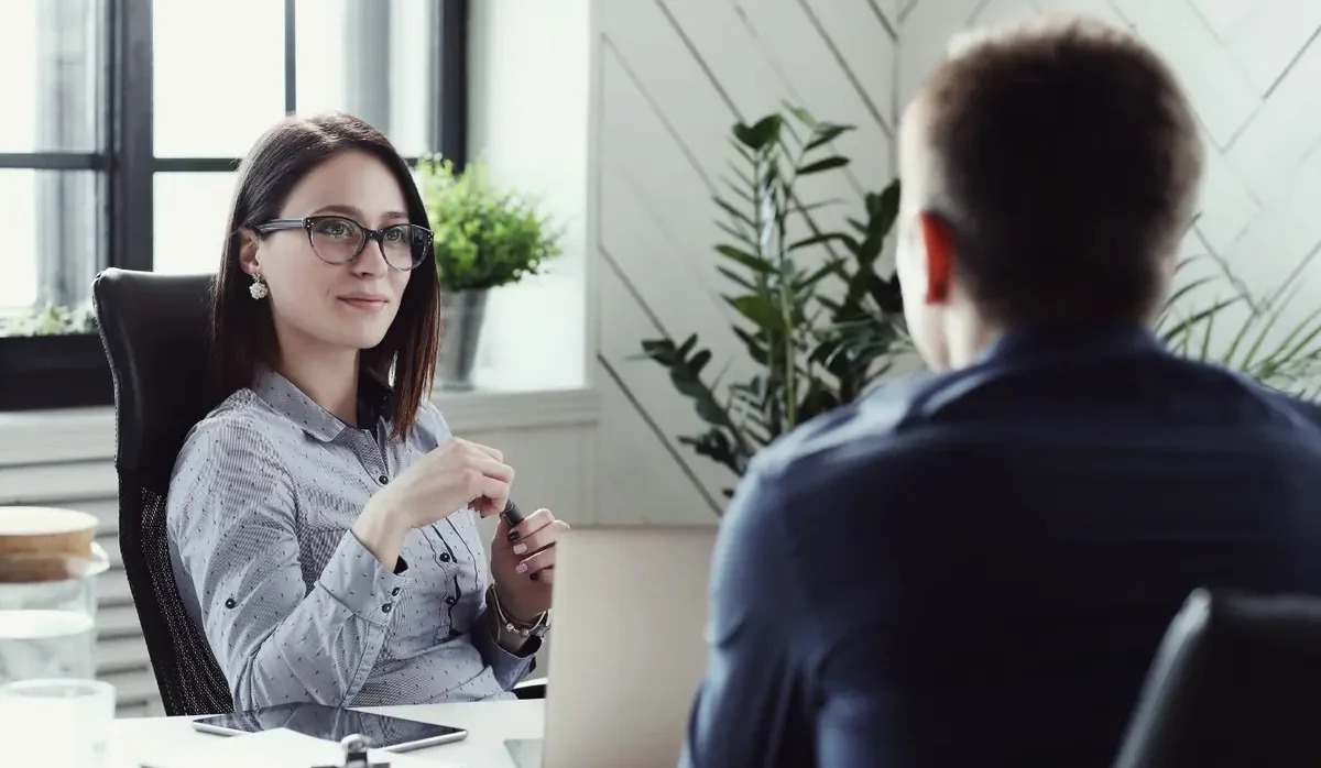 Job în Cluj-Napoca: un master și un singur interviu într-un an