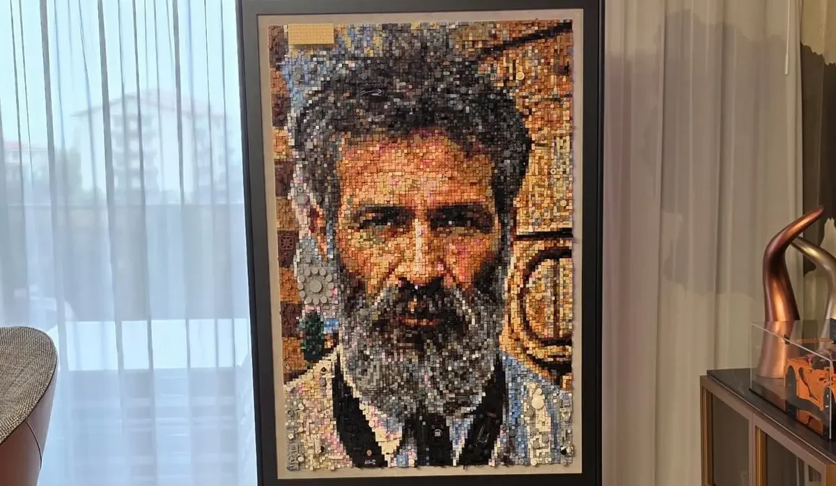 portret Brâncuși LEGO - Portret Brâncuși din 18.750 de piese LEGO, făcut de un clujean