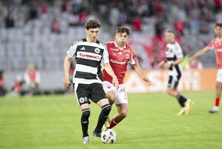 ROU, Cluj-Napoca: Universitatea Cluj goes against Dinamo Bucuresti The match counting for the 10th round of Romania Superliga Play Off was disputed on May 23th 2026 on Cluj Arena Copyright: xAncaxTepeix