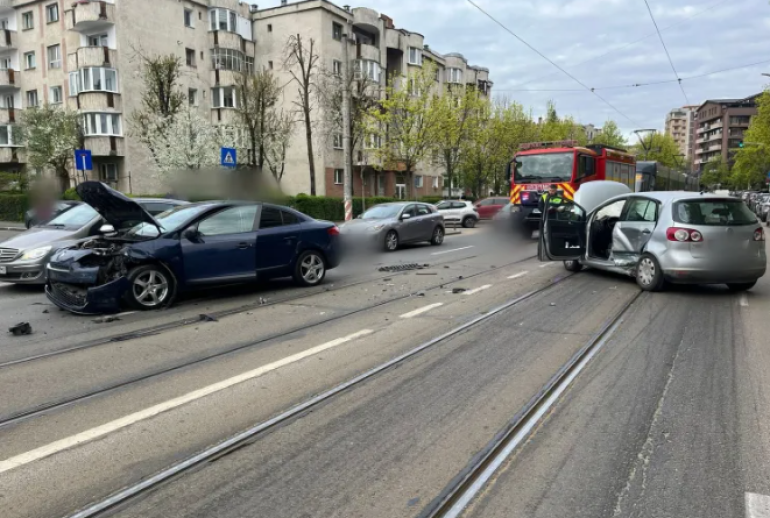 Accident Plopilor