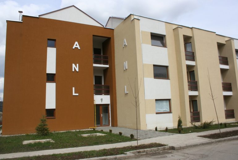 Bloc ANL strada Tasnad