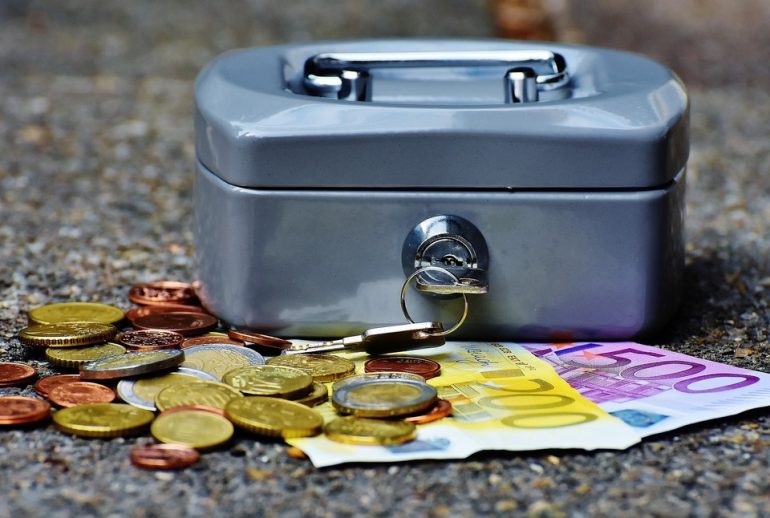 Cashbox cutie de valori si bani