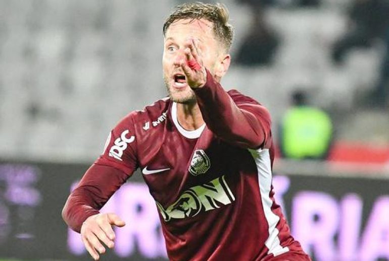 Universitatea Cluj v CFR Cluj - Romania Superliga Damjan DOKOVIC plays during the Universitatea Cluj vs. CFR Cluj match, the 11th round of the Romania Superliga, at Cluj Arena in Cluj-Napoca, Romania, on September 29, 2025 Cluj-Napoca Romania PUBLICATIONxNOTxINxFRA Copyright: xFlaviuxBuboix originalFilename:buboi-notitle250929_np6NQ.jpg