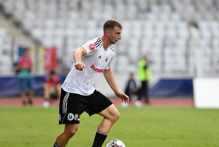 Daniel Popa in action during Romania SuperLiga: FC Universitatea U Cluj vs Poli Iasi, disputed on Cluj Arena, 03 September 2023
Universitatea Cluj v Politehnica Iasi - Romanian Superliga, Cluj-Napoca - 03 Sep 2023,Image: 802854966, License: Rights-managed, Restrictions: , Model Release: no