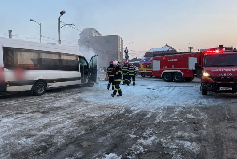 Microbz in flacari Autogara Cluj-Napoca