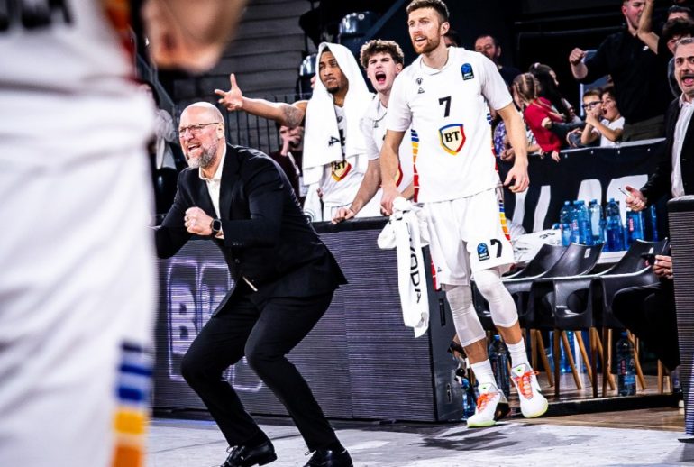 Mihai Silvasan U Cluj