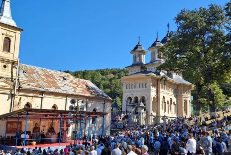 Pelerinaj Manastirea Nicula
