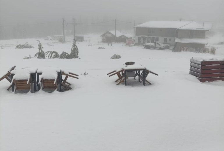 Piesaj de iarna partia Buscat Resort-2