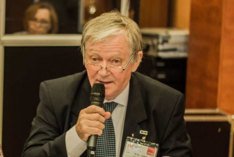 Prof univ Petru Alexe-1