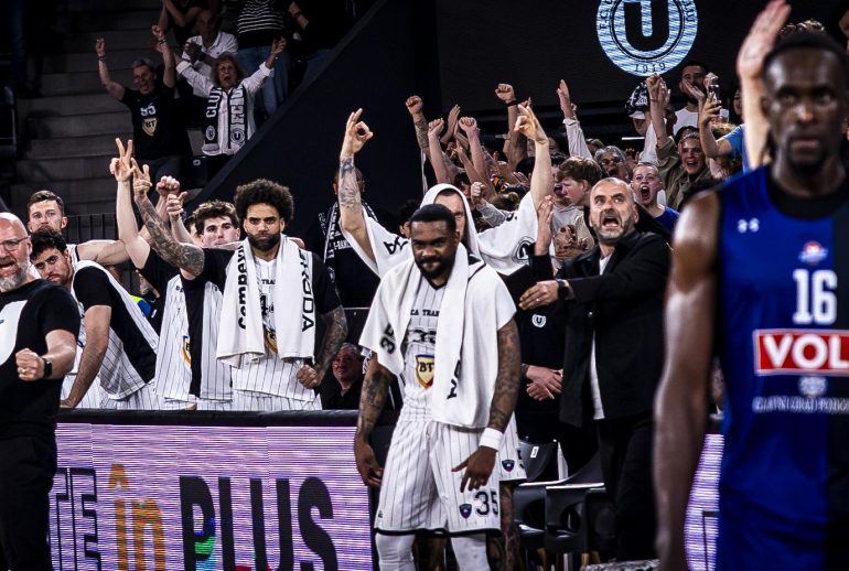 U-BT vs Buducnost