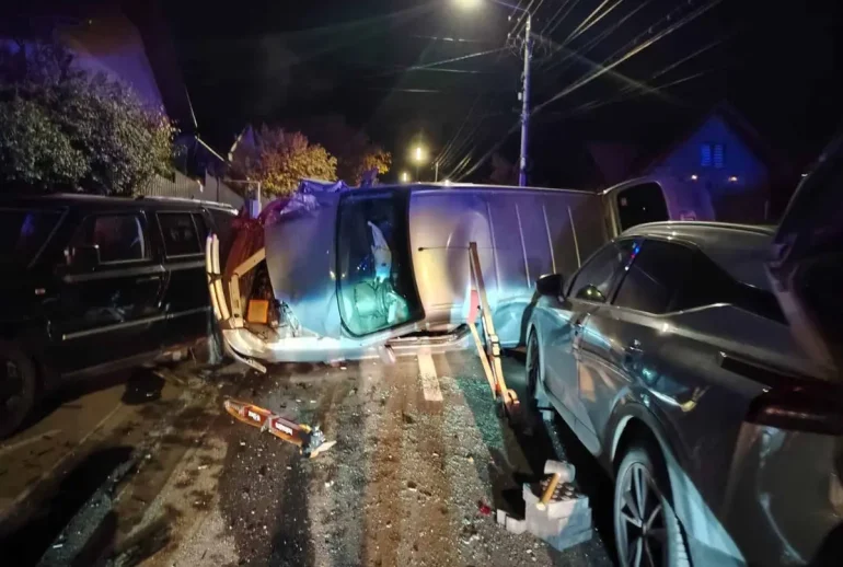 accident strada Sitarilor - Accident pe strada Sitarilor din Cluj: doi șoferi băuți
