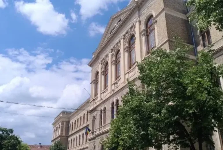 Alexandru Ozunu primește titlul de profesor emerit la UBB
