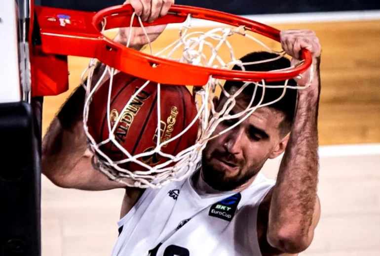 dusan-miletic-u-bt-cluj-baschet-1024x576
