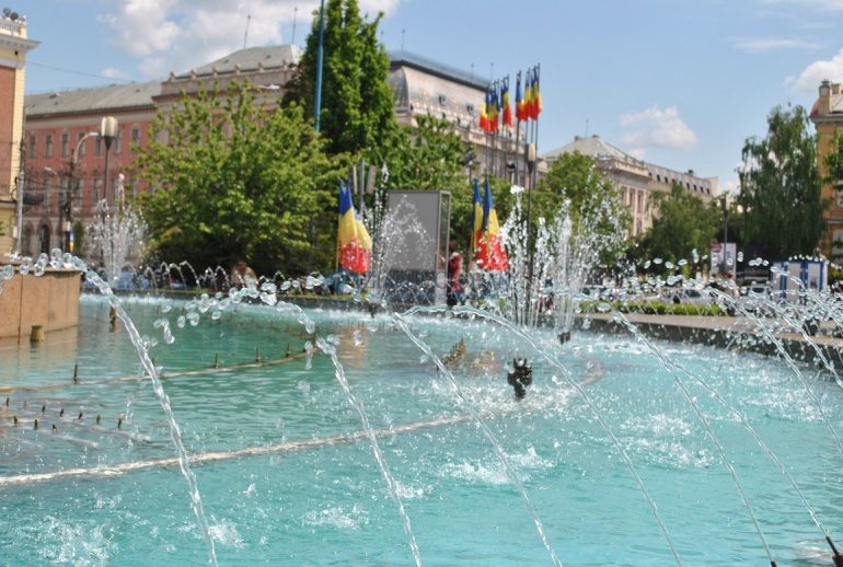 fantana-arteziana-avram-iancu-cluj-napoca-canicula-caldura-meteo-4