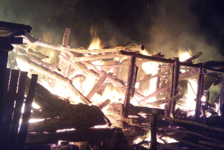 incendiu leurda2