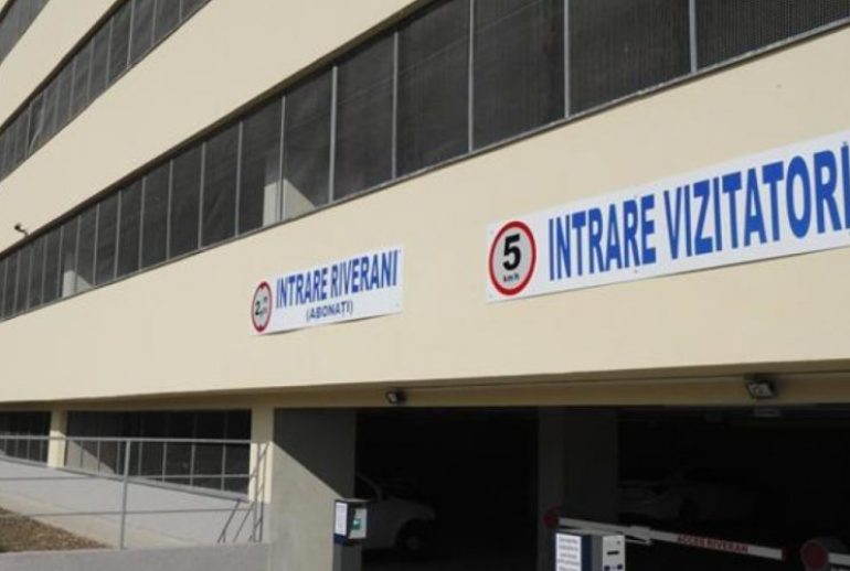 parking-Medium-3i0hl66b6rvdk6af6fnr4a